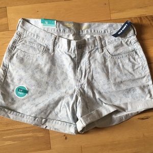 Old Navy Floral Denim 3.5 Inch Boyfriend Shorts